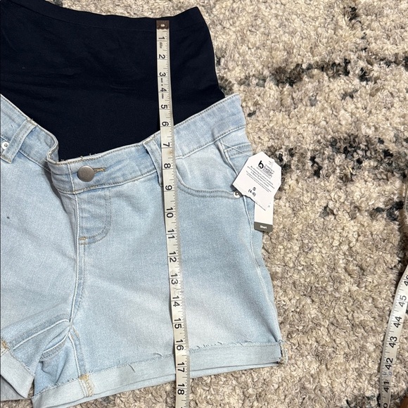 Small(4-6) Time and Tru Light Blue Jean Maternity Shorts - Picture 9 of 11